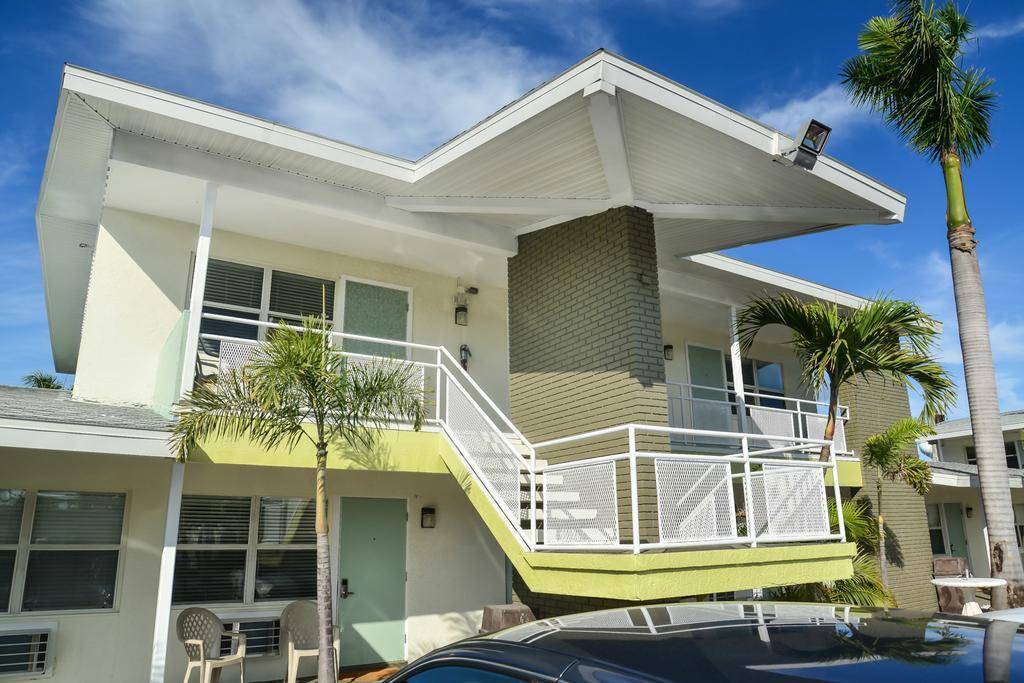 Regency Inn & Suites Sarasota Extérieur photo